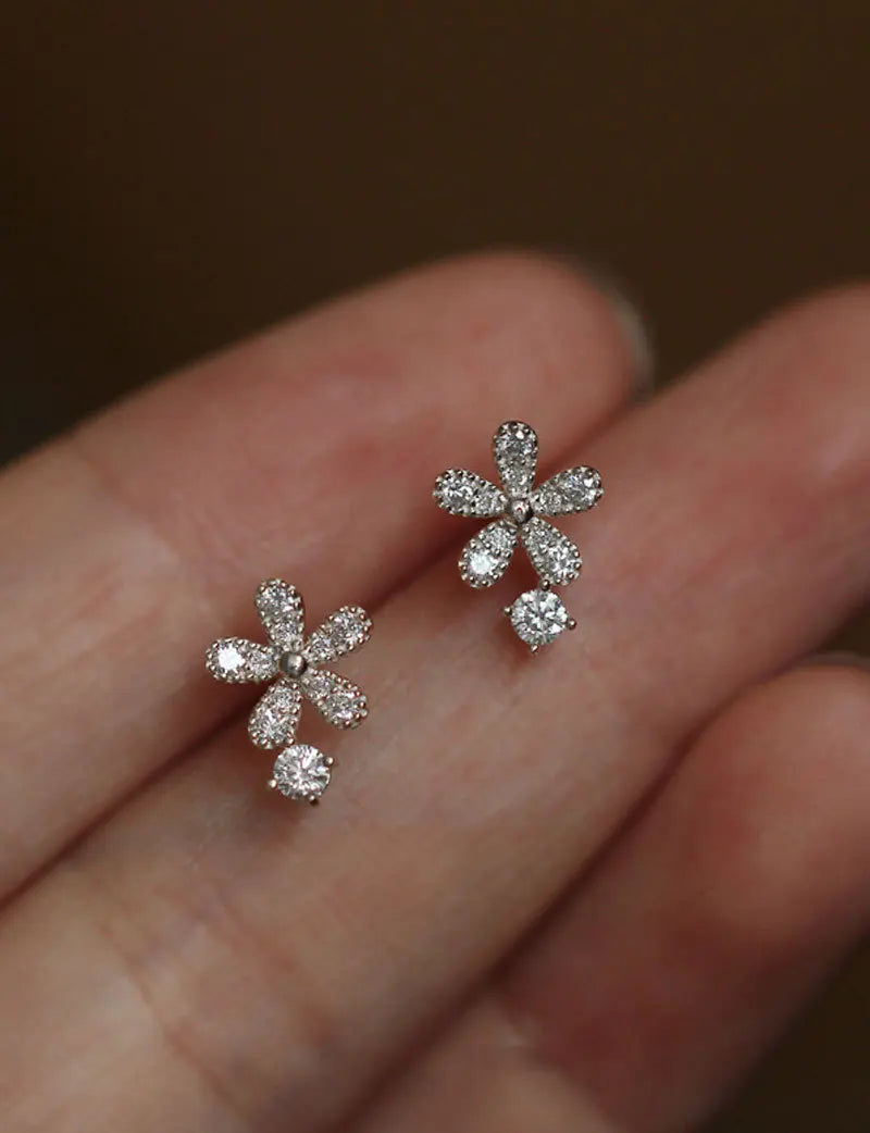 925 Sterling Silver Shiny Crystal Flower Stud Earrings Women Cute Elegant Party Wedding Jewelry Accessories Girlfriend Gifts