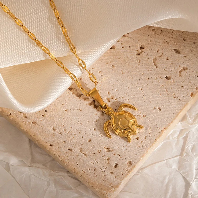 Ocean Style Starfish Sea Turtle Octopus Stainless Steel Pendant Necklace Fashion Gold Plated Summer Beach Jewelry Accessory