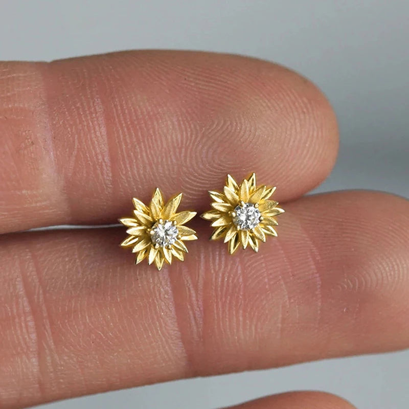 Huitan Dainty Flower Stud Earrings White/Golden Color Fancy Ear Accessories for Women Daily Wear Girls Gift Statement Jewelry