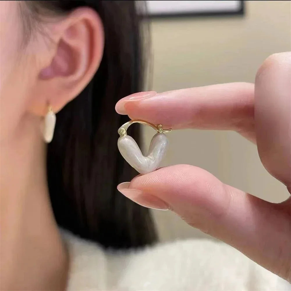 2024 New Trendy Korean Elegant Light Luxury White Dripping Love Heart Love Dangle Earring for Women Fashion Jewelry Gifts