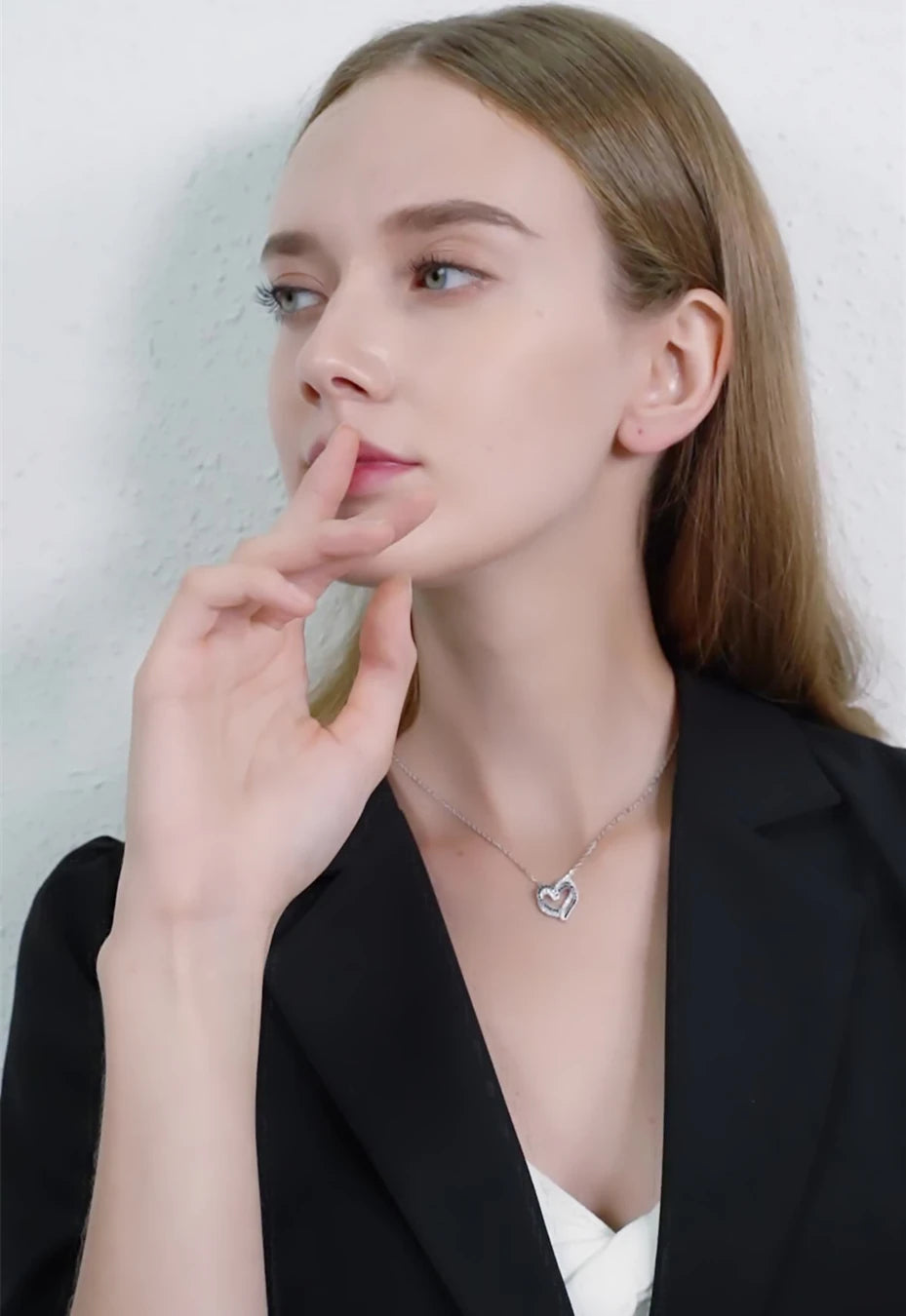 Black Awn Silver Color Necklace Women Jewelry Heart Black&White Stone Pendants P107