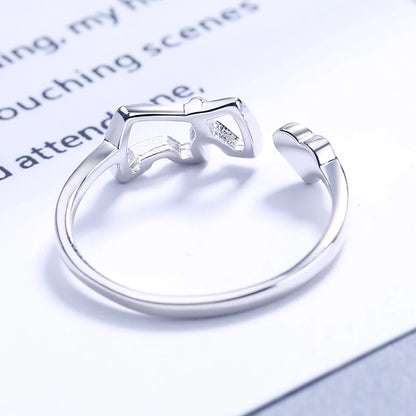 New Fashion 925 Sterling Silver Delicate Heart Pony Asymmetry Open Resizable Rings Women&Girl Exquisite Jewelry Finger Ring Gift