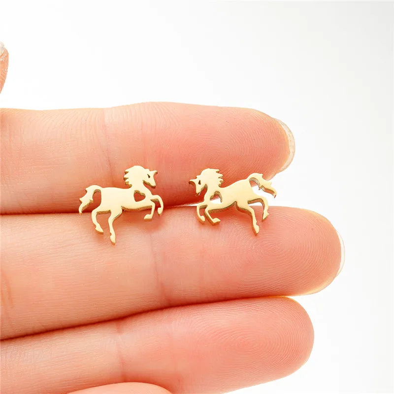 Cute Unicorn Earings Fashion Jewelry Vintage Horse with Heart Stainless Steel Stud Earrings for Women Animal Brinco Mother Gifts