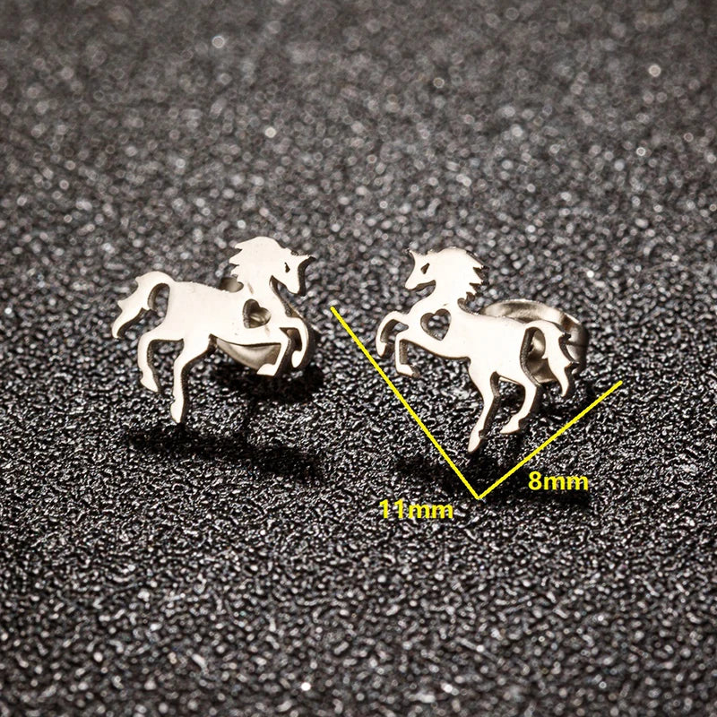 Cute Unicorn Earings Fashion Jewelry Vintage Horse with Heart Stainless Steel Stud Earrings for Women Animal Brinco Mother Gifts